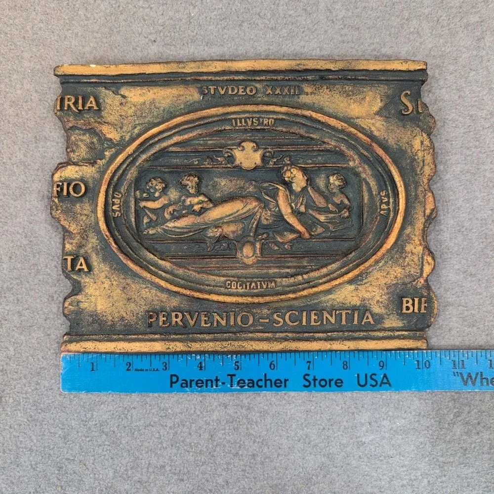Marko Mfg Inc‎ Pervenio Scientia Latin Classical Relief Gold Wall Plaque 1074